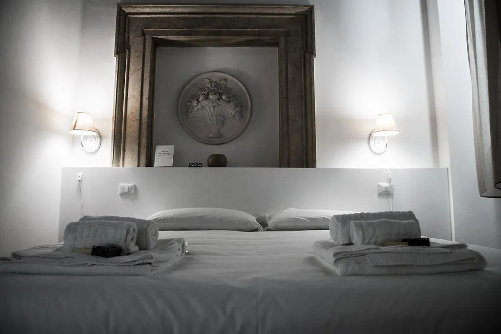 Flowers Apartments Πανσιόν